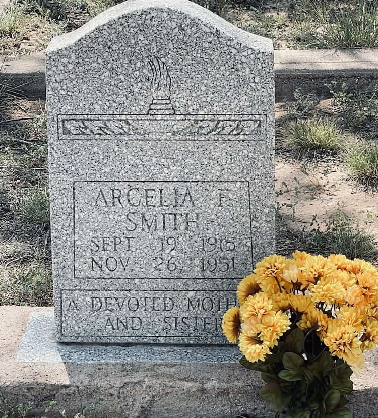 Arcelia Smith's gravestone in the Santa Rosa de Lima cemetery in Santa Rosa, NM. She died tragically young.